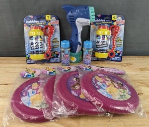 lot 291 image: Summer Fun 4 Brand New Princess Disney Flying Discs, Sun Squad Fish Bubble Blower, 2 Taste The Fun Bubble Lick Marshmallow Treat Bunny Flavored Bubbles and 2 Bubbles with Spill Proof Cap N