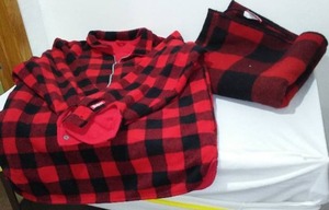 lot 21 image: Marlboro Stadium Blanket and Reversible Fleece Pullover Jacket