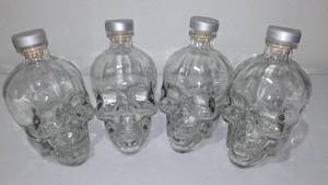 lot 41 image: Crystal Head Vodka Bottle with Cork Top (4)