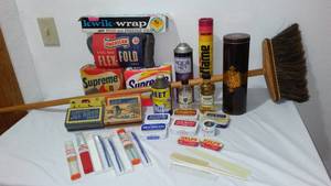 lot 62 image: Collectible Display items of Vintage Products