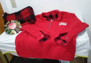 lot 66 image: Marlboro Stadium Blanket, Miles Saver, Reversible Fleece Jacket (XL).