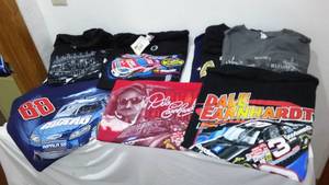 lot 59 image: NASCAR Racing Shirts, Earnhardt. Size L-XL
