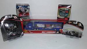 lot 77 image: NASCAR EARNHARDT National Guard, Cars 164 Scale.