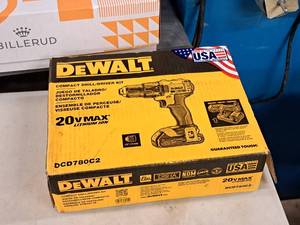 DeWalt® 20V Max Lithium Ion Compact Drill/Driver Kit DCD780C2