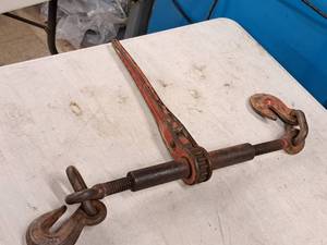 lot 243 image: Chain Tightener