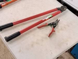 lot 247 image: Hand Tools - Pittsburgh 28 Cable Cutter, Metal Snips