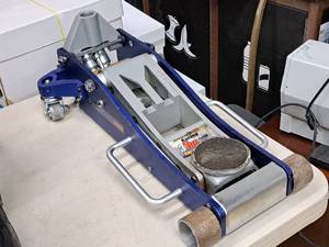 lot 212 image: Pittsburgh Racing Floor Jack