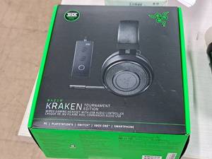 lot 274 image: Razor Kraken Tournament Edition Wired Gaming Headset with USB Audio Controller (for pc,playstation,switch,xbox,smartphone