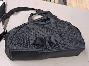 lot 304 image: Womens Carry Bag