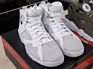 lot 308 image: Nike Air Jordan 7 Retro Size 8.5 Mens Shoes
