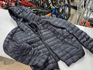 lot 329 image: Calvin Klein Size Large Jacket