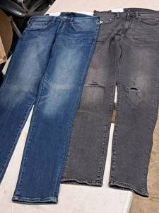 lot 358 image: Lot of (2) Size 32 Skinny Mens Jean