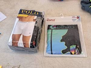 lot 362 image: Lot of (6) Size Medium Mens Briefs - Polo 5-packs and The Staple 1-pack