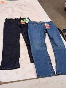 lot 389 image: Lot of (2) Levis Size 14R 27x27 Womens Jeans Size 14R 27x27