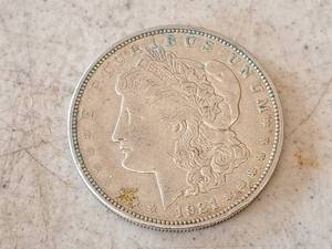 lot 403 image: 1921 Morgan Silver Dollar