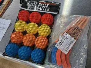 lot 438 image: Franklin Mini Hockey Ball Set - Balls, Sticks