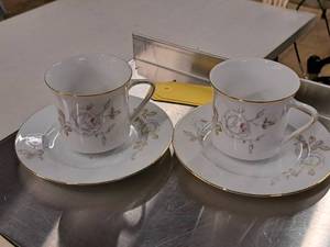 lot 441 image: Tea Cup Set 4-piece