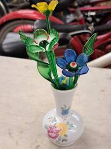 lot 442 image: Colored Glass Flowers with Vase