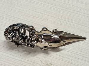 lot 431 image: Mens Designer Ring  Skull