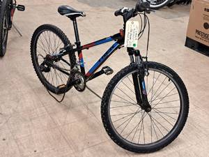 lot 467 image: Trek MT220 20 Mens Trail Bike 13 BlackBlue Frame