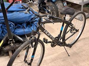 lot 476 image: Huffy Rock Creek 24 Mens Trail Bike 20 Black Frame
