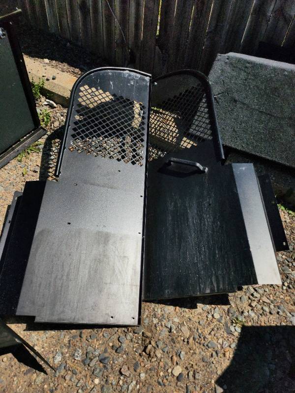 lot 8 image: Work Van Cargo area dividers