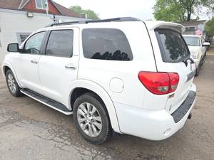 lot 1 image: 2013 TOYOTA TOYOTA SEQUOIA LIMITED 2WD