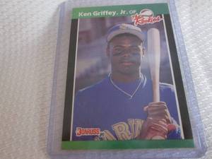 lot 3 image: 1989 Donruss Ken Griffey JR Rookie ...
