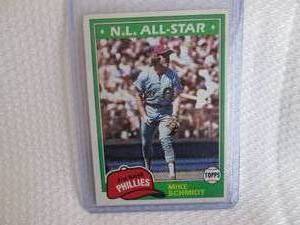 lot 16 image: 1981 Topps Mike Schmidt Card...