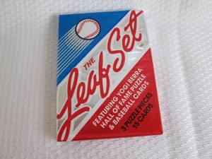 lot 34 image: 1990 Leaf Baseball Wax Pack...