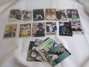 lot 70 image: Assorted Frank Thomas Cards...