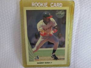 lot 75 image: 1990 Leaf Sammy Sosa Rookie Card...