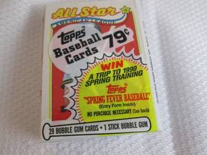 lot 166 image: 1989 Topps Cello Pack Don Mattingly...