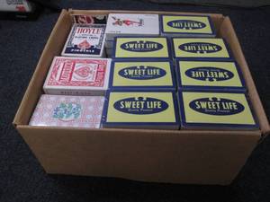 lot 270 image: Box filled with assorted Hoyle play...