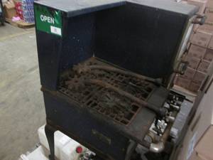 lot 337 image: Antique Sanico Ingot Iron Porcelain...