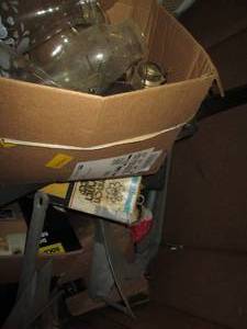 lot 339 image: Pallet lot with large vintage metal...