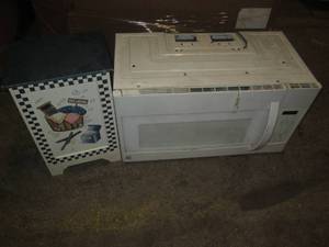 lot 350 image: Kenmore over-the range microwave pl...