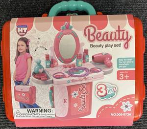 lot 54 image: New Travel Beauty Kids Play Set 3 in 1
