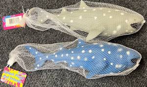 lot 57 image: Splash Piggy and Friends Shark Sensory Toys