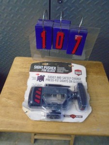 lot 107 image: New real Avid sight pusher for glock. As shown.