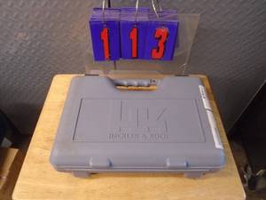 lot 113 image: H & K pistol case. Good condition. As shown.