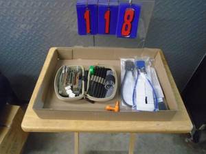lot 118 image: Flat of misc real Avid cleaning kit & gun locks. As shown.