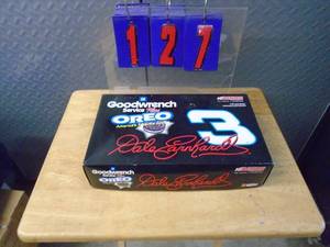 lot 127 image: New Dale SR 164 transporter diecast. As shown.