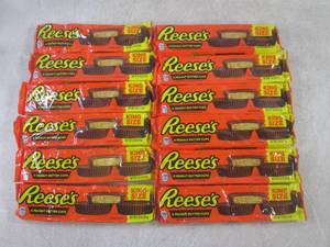 lot 155 image: (B-1) 12 King Size Reeses Peanut Bu...