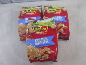 lot 202 image: (FRZ) 3 Bags Frozen Ore-Ida Golden ...
