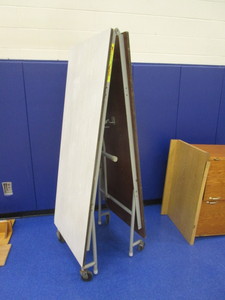 lot 20 image: Foldable Rolling Table 29x12x29
