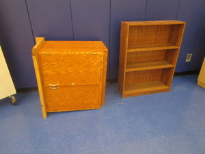 lot 21 image: Cabinet 24x40x3 & Bookshelf 1x3x4