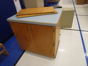 lot 27 image: Double Sided Cabinet 38x30x39