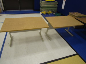 lot 43 image: (2) Adjustable Height Computer Desks 30x4