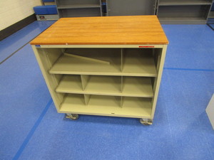 lot 79 image: Rolling Metal Cart 2x37x3